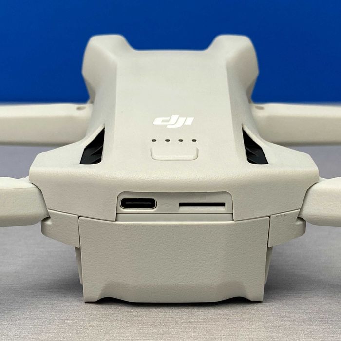 DJI Mini 3 (DJI RC)
