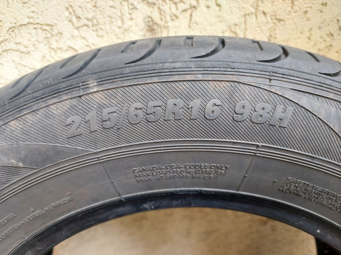 Гума літня 215/65r16  98H