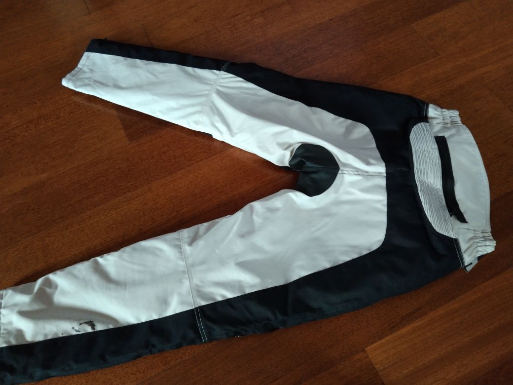 Spodnie motocyklowe tekstylne AKUMA L/XL
