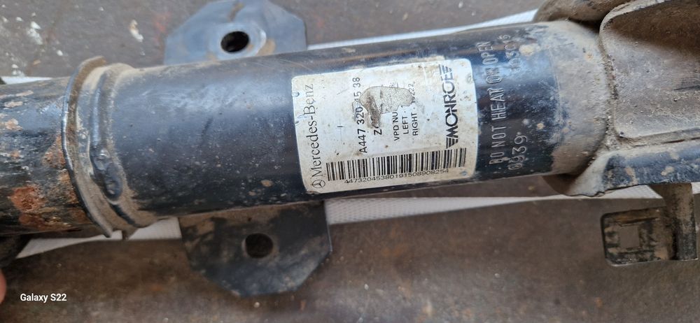 Стойки  Vito 447