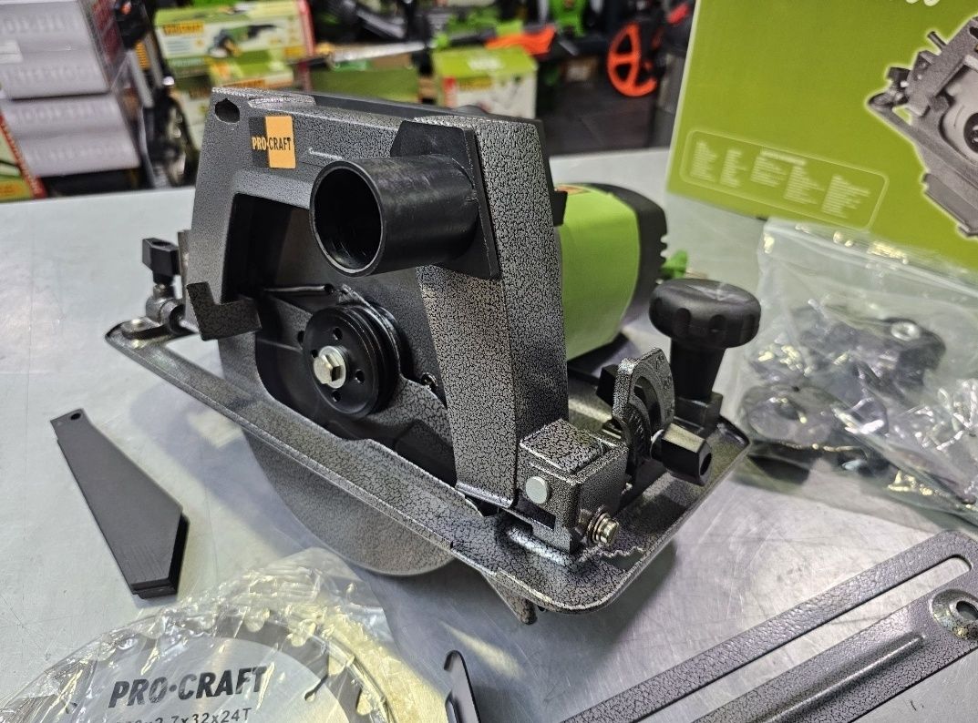 Пила Дисковая ProCraft 2500Вт +Крепление к столу +Пылеотвод 200Диск