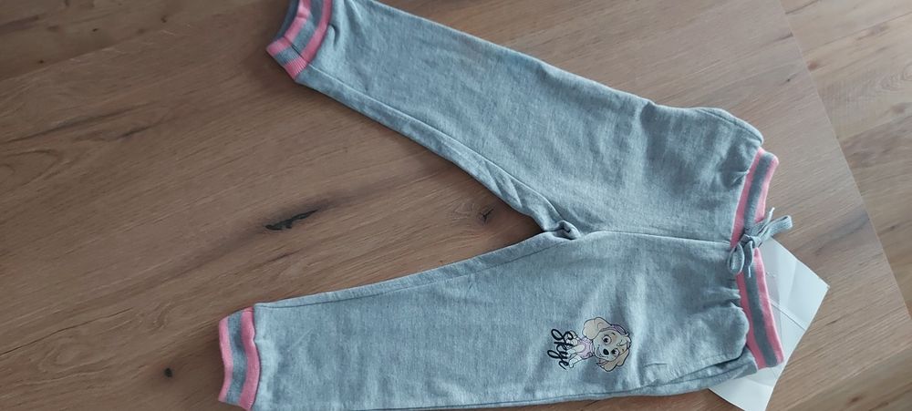 Dresy Psi Patrol, 110/116