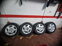 Jantes fiat punto r14 com pneus