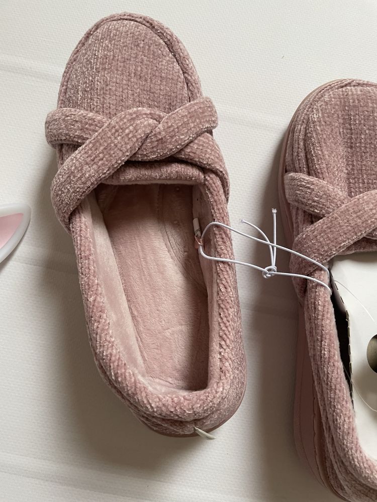 37 George ciepłe kryte kapcie papucie slippers mokasyny domowe obuwie