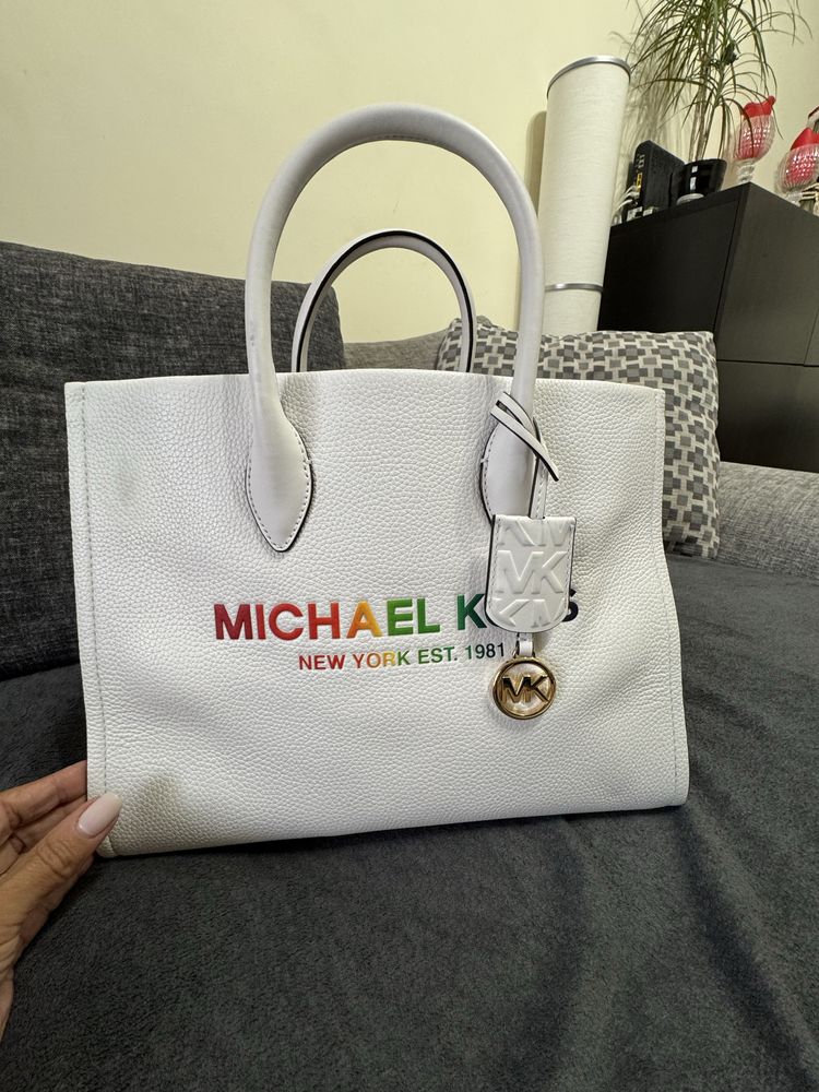 Mala Michael Korss originl branca tamanho medio em muito nom estado