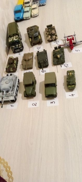 Срочно Продаю коллекционные машинки