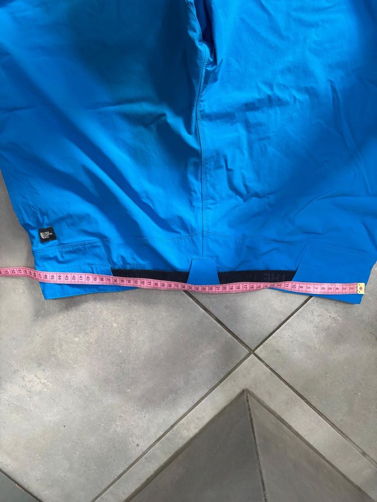 Spodenki, szorty The North Face rozmiar L / 38.