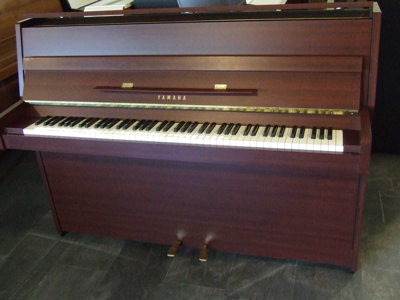 Pianino Yamaha mod E 108 z 1998 r., made in Japan