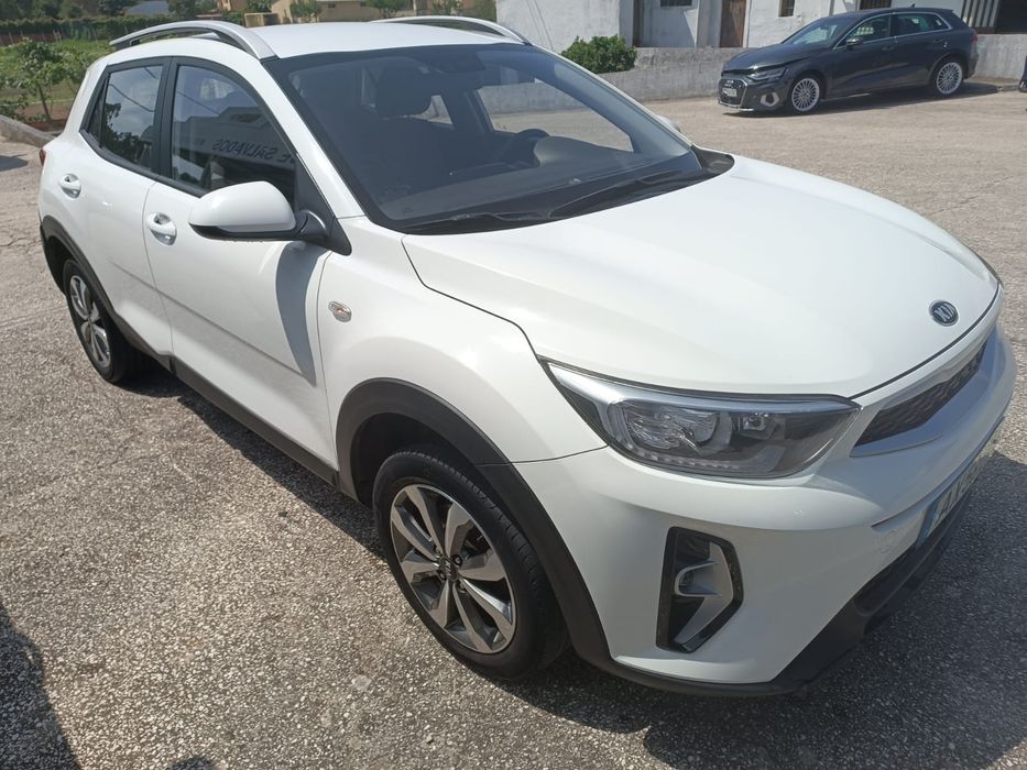 Kia Stonic  2021 híbrido