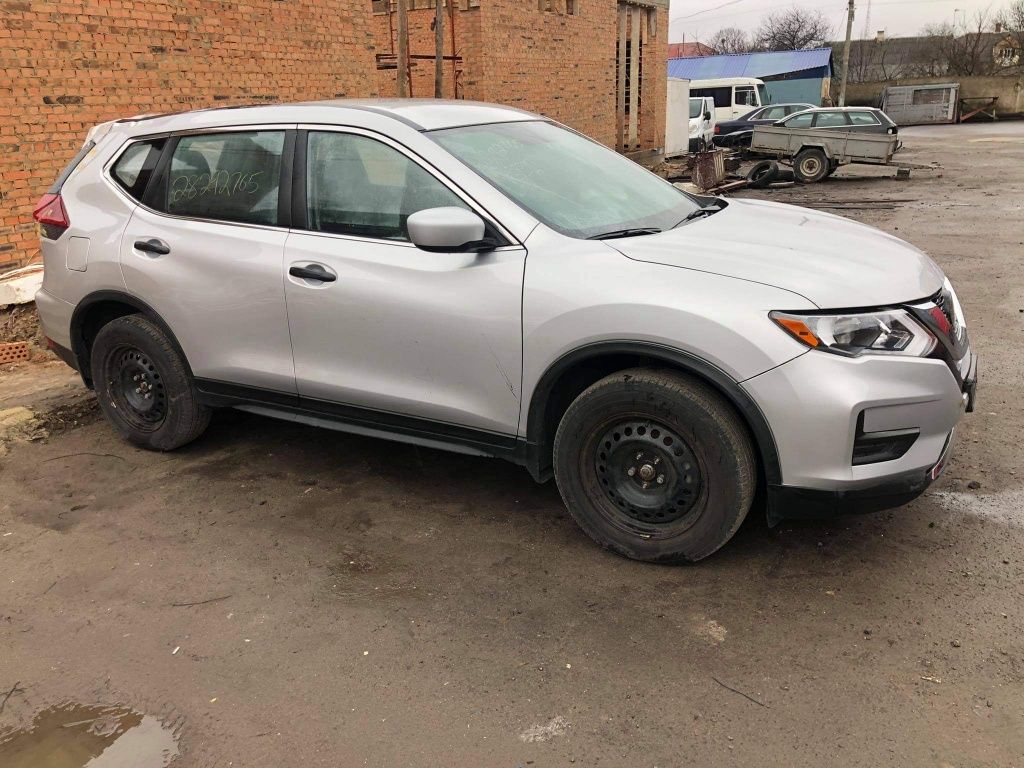 Двери Nissan Rogue T 32 цвет K 23 Ниссан Рог дверь