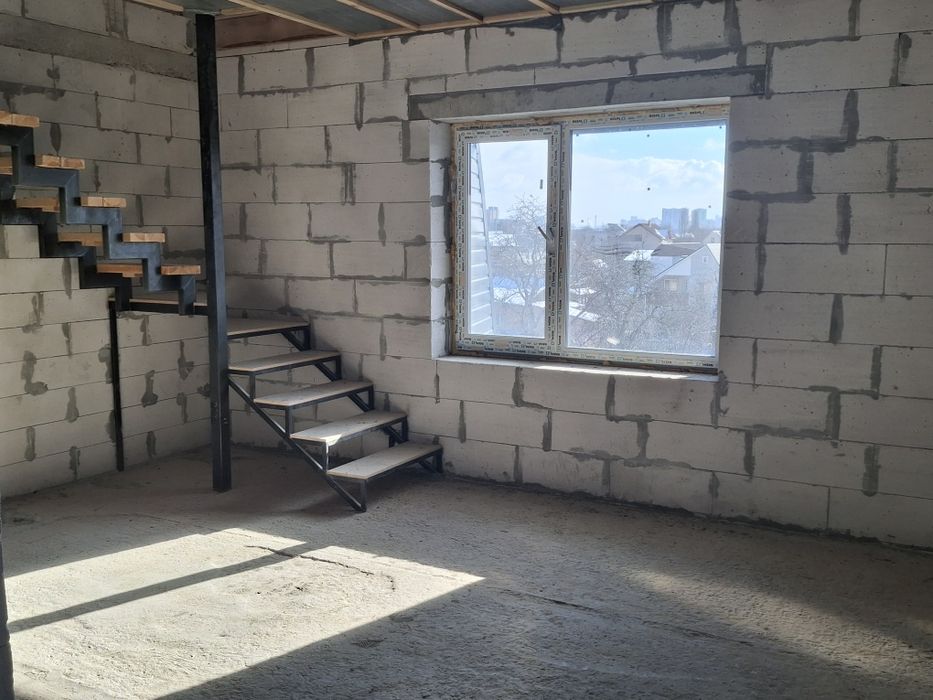 Квартира 3к (73кв.м). Киев. Райдужний. Воскресенка