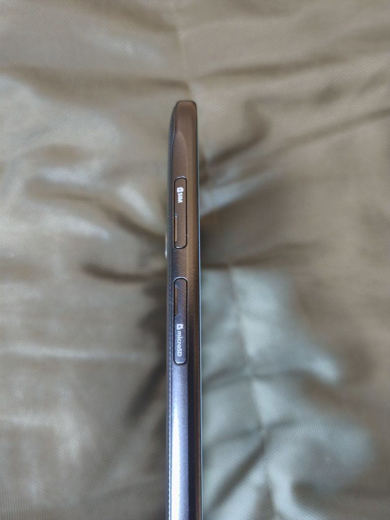 Планшет SAMSUNG Tab E