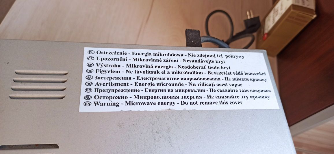 Mikrofala mikrofalówka Kuchenka mikrofalowa zelmer od ręki srebrna
