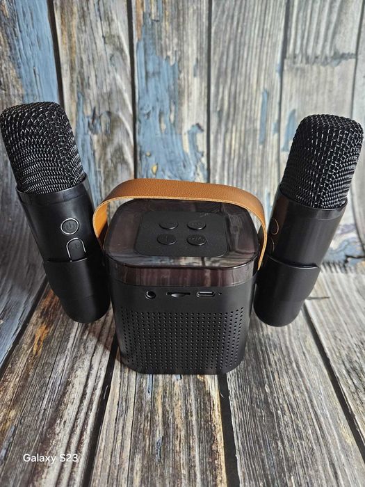 Mini zestaw do karaoke - głośnik i 2 mikrofony