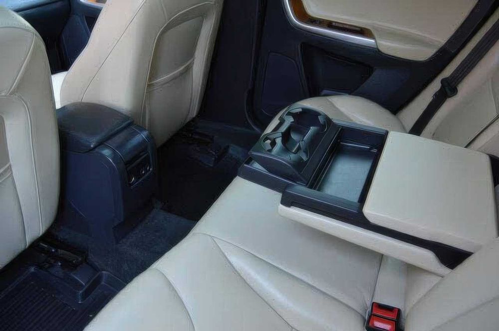 Volvo XC60 T5 Inscription      2017