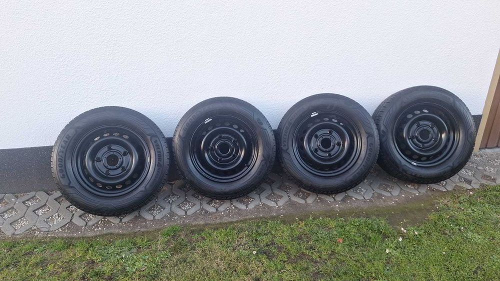 koła goodyear vector 4 wielosezonowe  lato zima 215/65/R16 C 109/107 T
