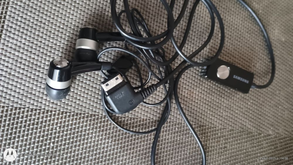 Навушники до телефону Samsung