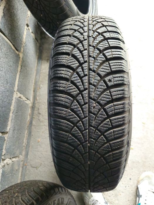 GOODYEAR UltraGrip 185/65/15