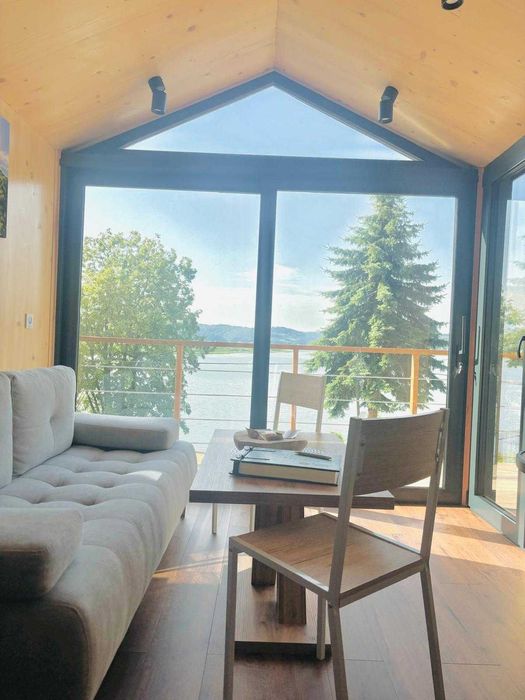 SŁONECZNY BRZEG Noclegi - domki z jacuzzi nad Jeziorem Rożnowskim