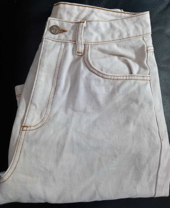 Calças de ganga brancas