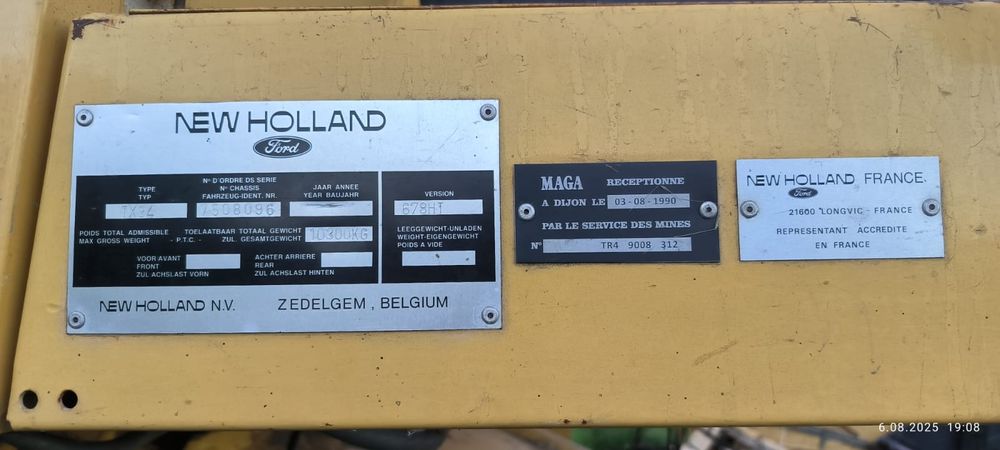 New Holland tx34