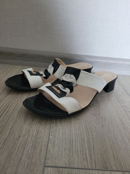 Жіночі шкіряні шльопанці 41 р.