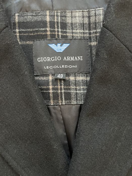 Пальто GIORGIO ARMANI 48. Розмір