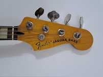 Gitar basowa Fender Jaguar Japan