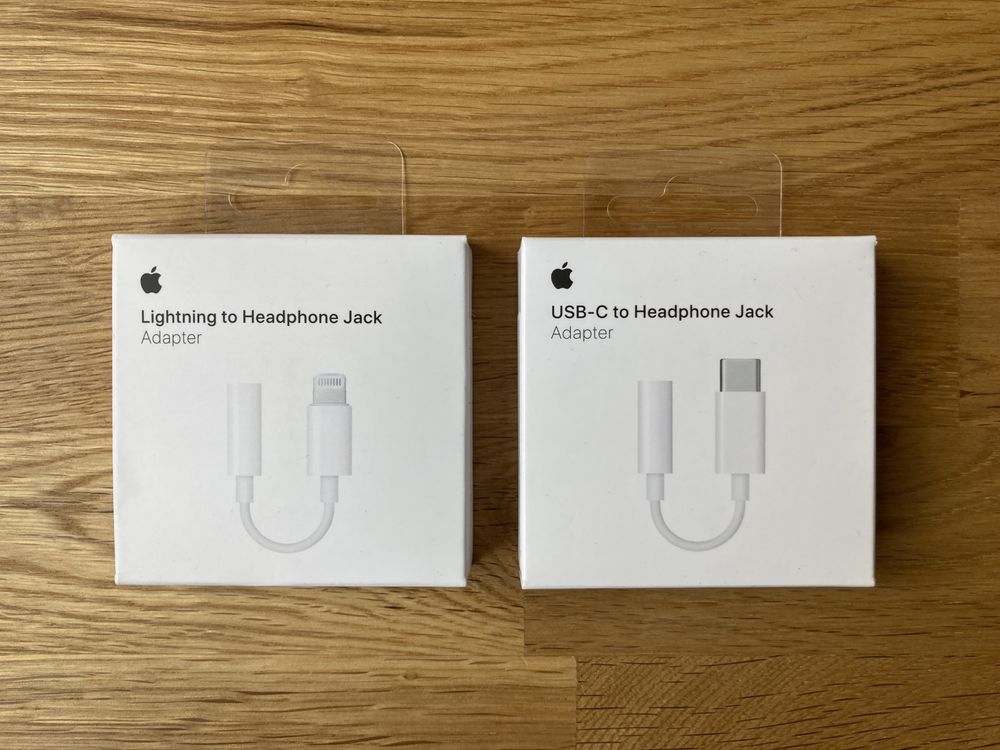 Оригінальний перехідник Apple Lightning / USB-C  to 3.5 mm Adapter