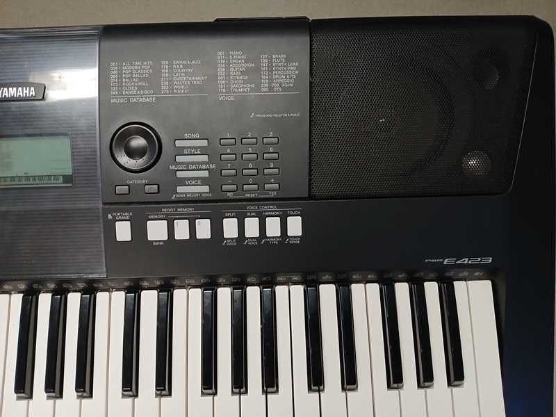 Keyboard Yamaha PSR E- 423