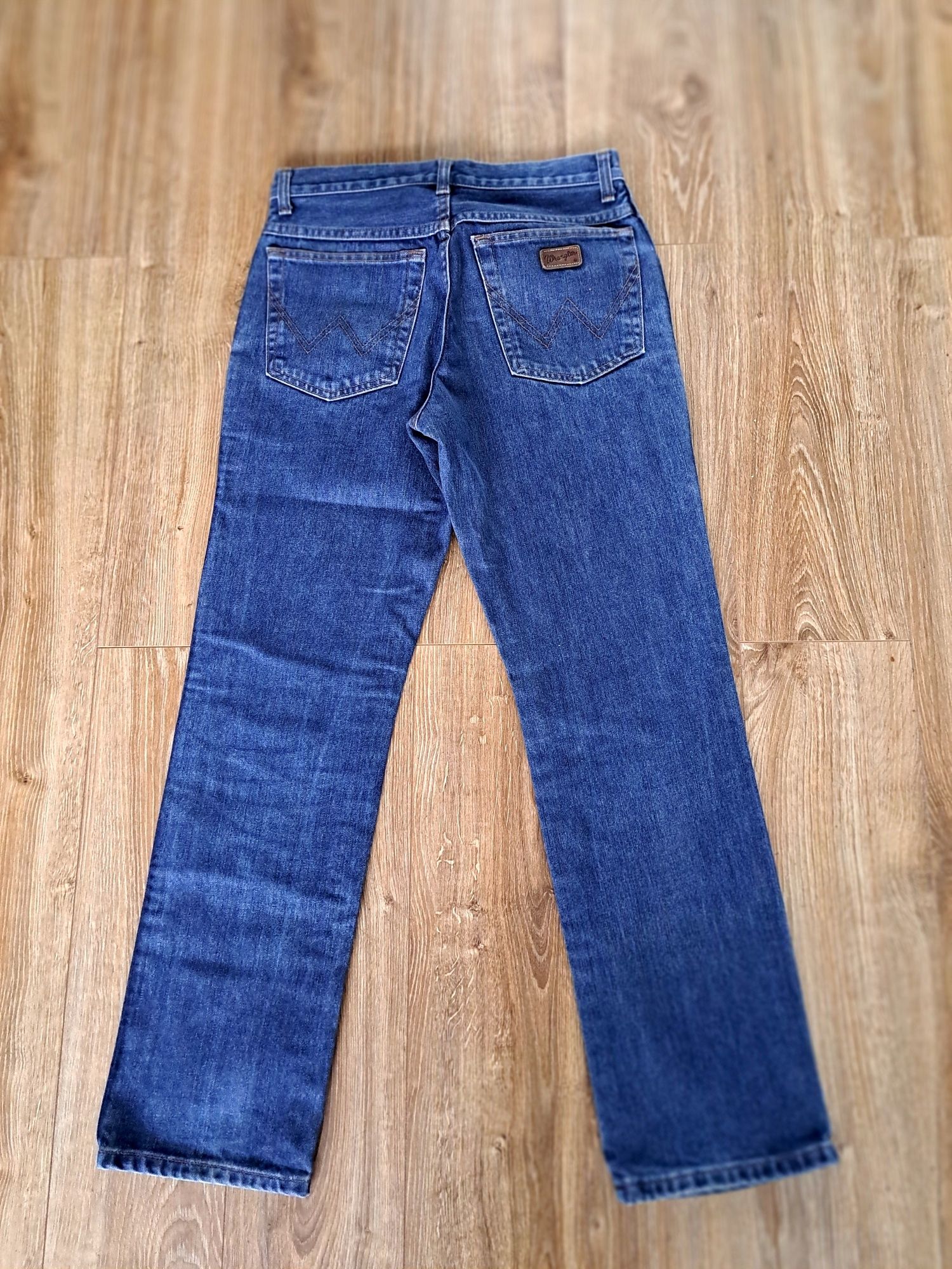 Sprzedam spodnie jeansy Wrangler-Unisex