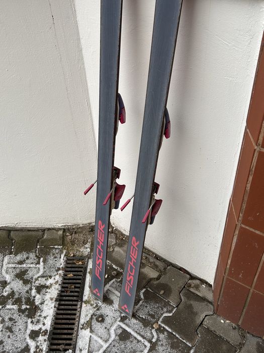 Narty dlugie retro fisher