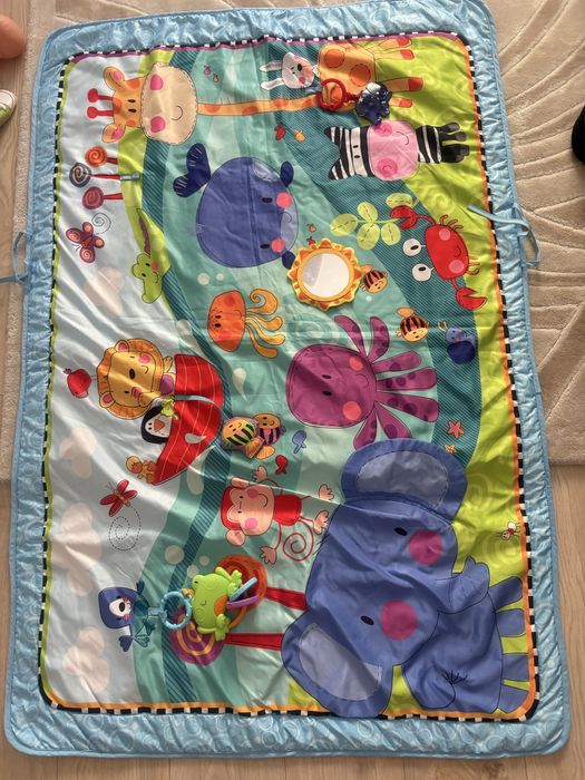 Дитячий килимок в ідеальному стані