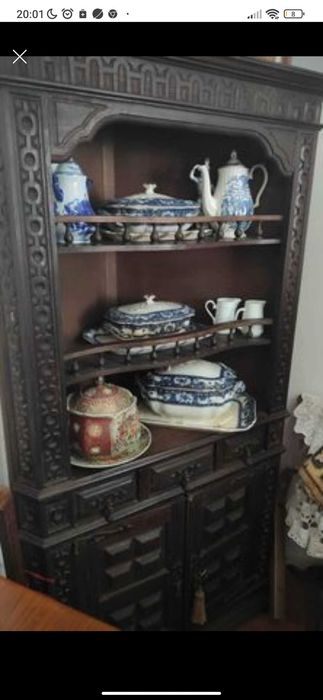 Móvel canto madeira trabalhada