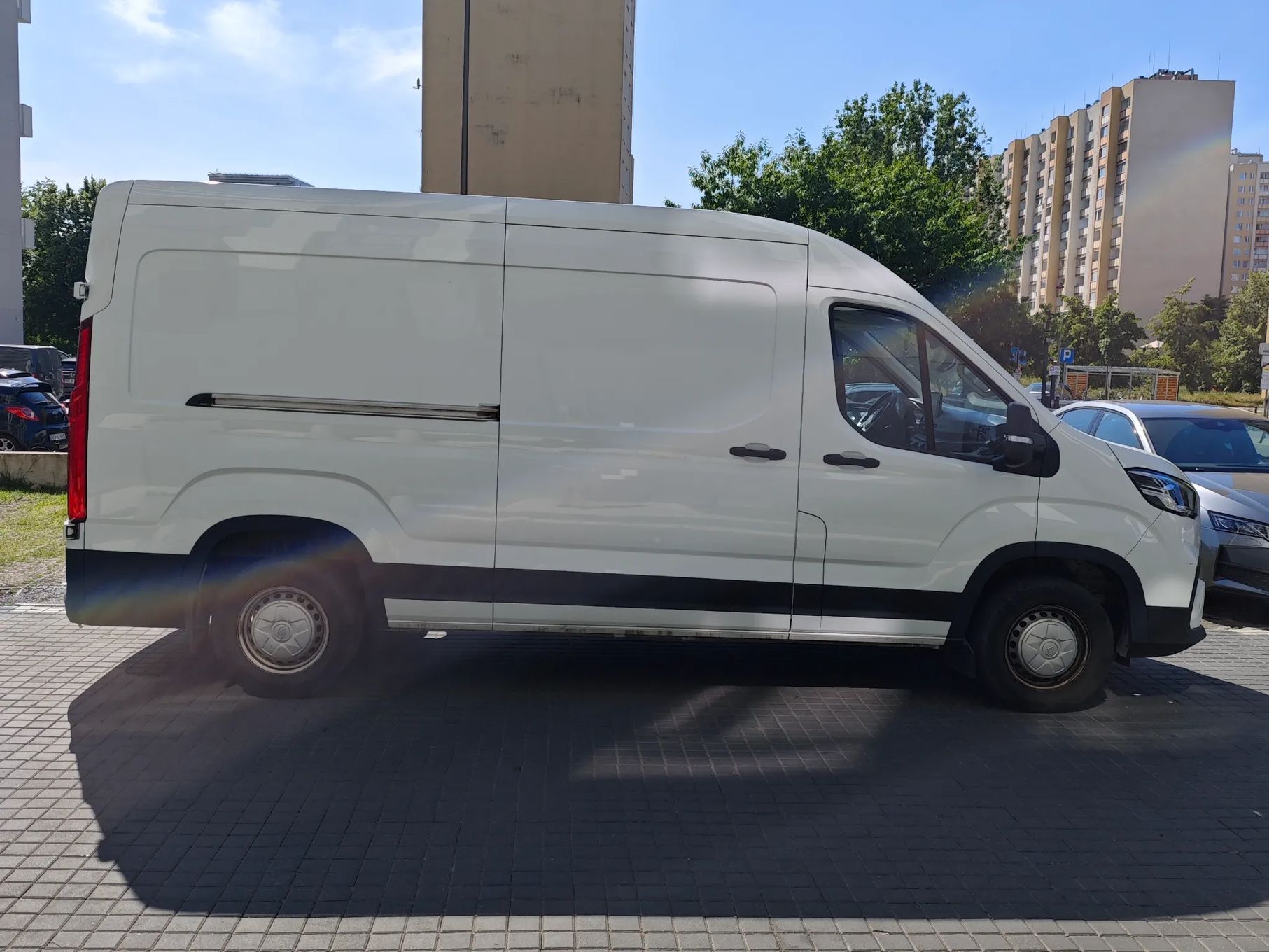 Maxus Deliver 9  Zadbany z niedużym przebiegiem SV63C napęd na tył