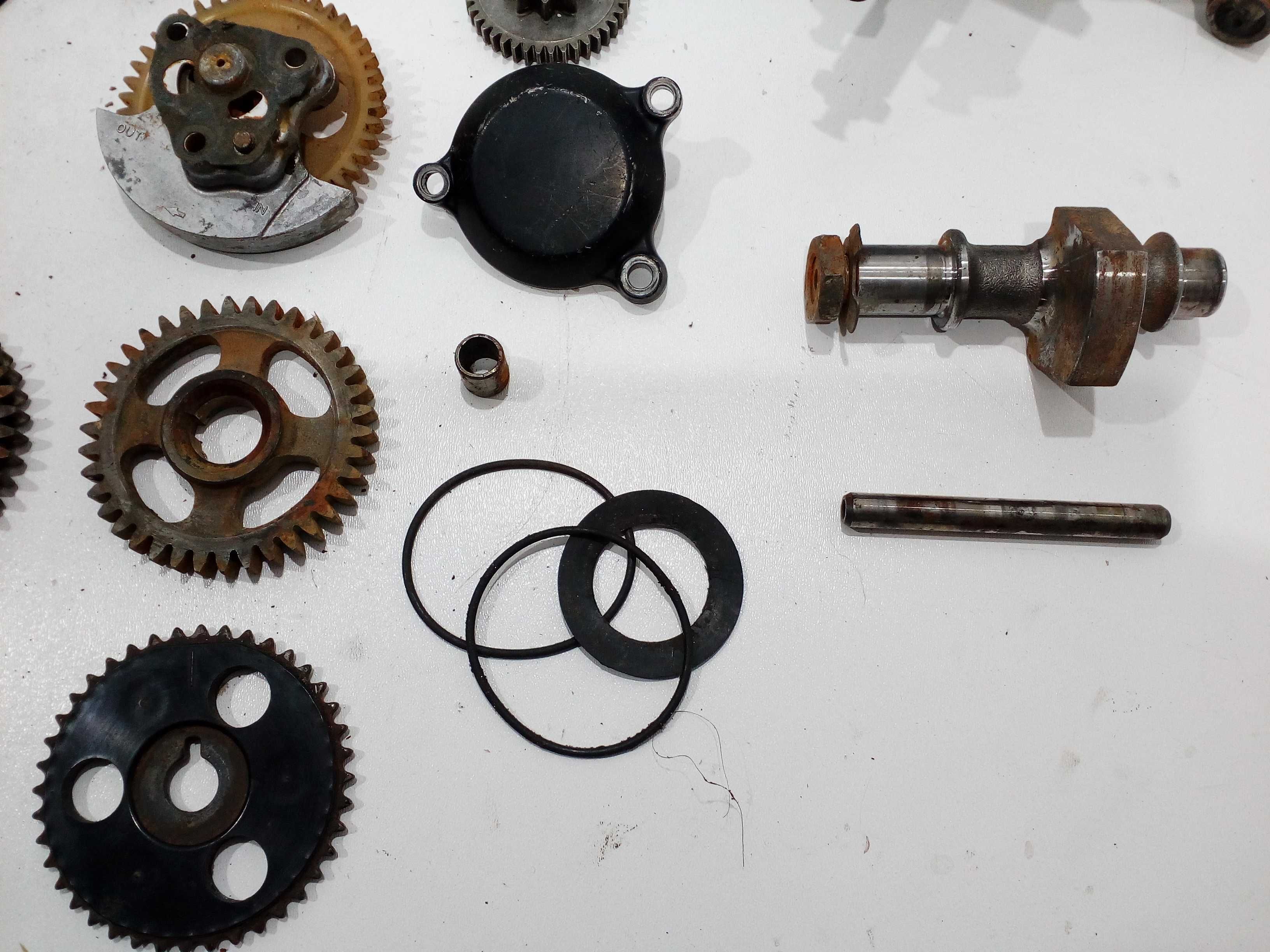 Yamaha tw 125 silnik na części wał korbowód zębatka  dekiel