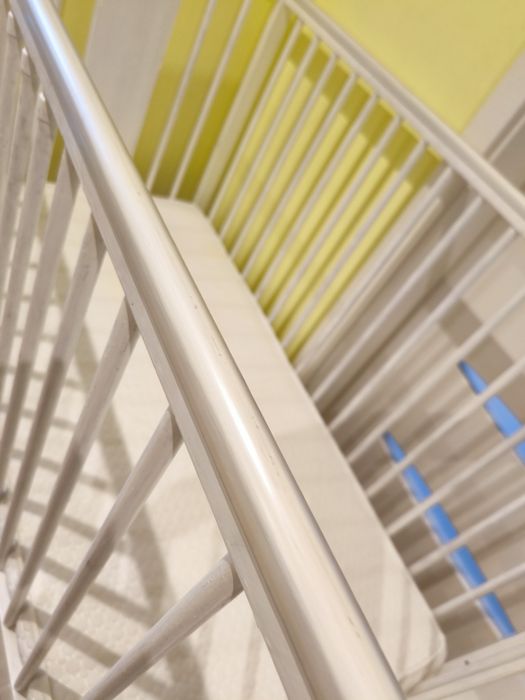 Łóżeczko dziecięce z szufladą 3 poziomy, wyjmowane szczebelki