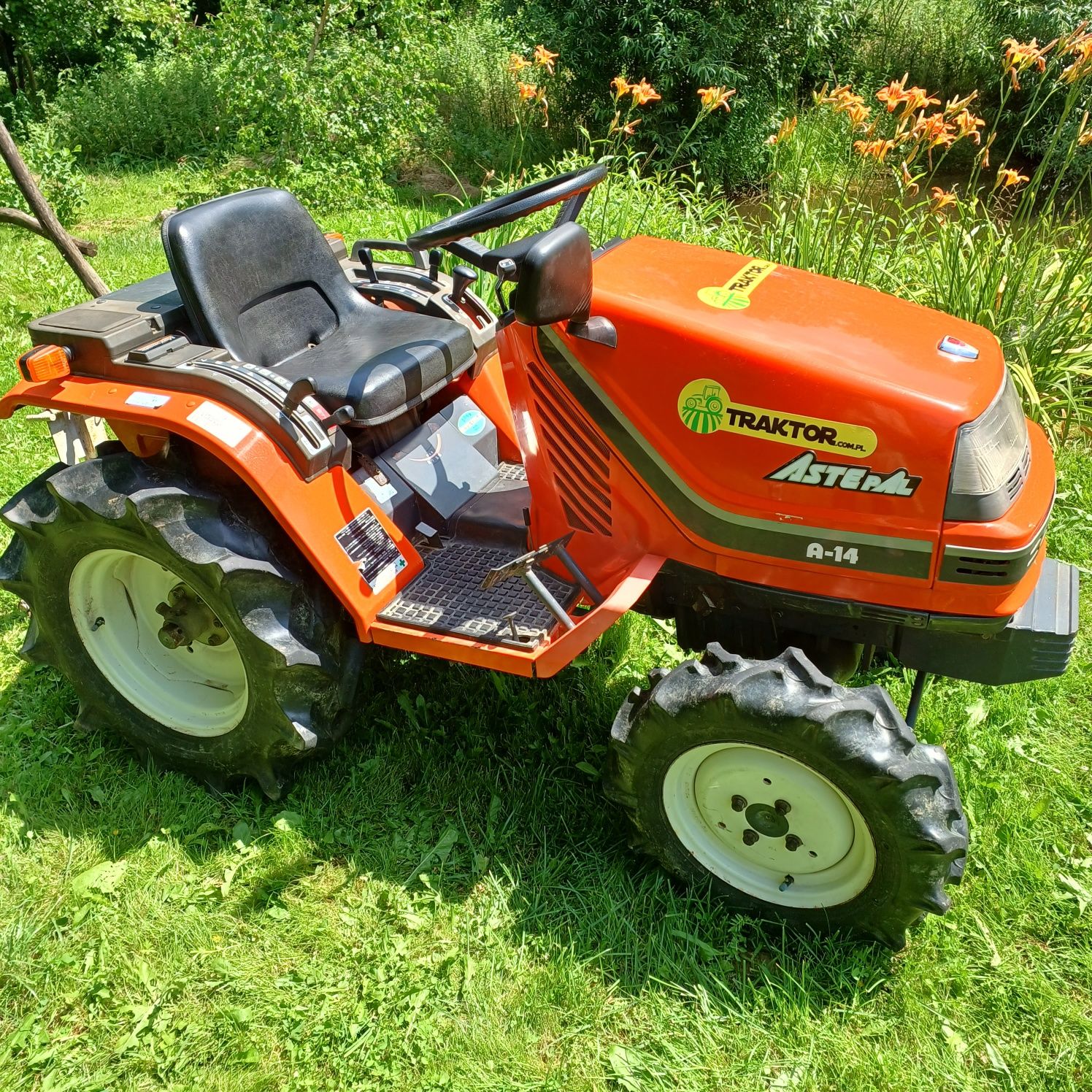 Traktorek kubota Aste Pal A-14