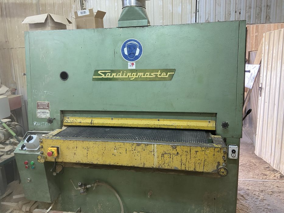Szlifierka szerokotaśmowa sandingmaster scsb1300 przelitowa maszyna st