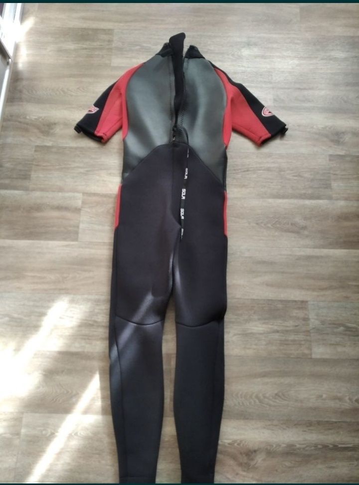 Неопреновий костюм для дайвінгу та плавання  Sola M