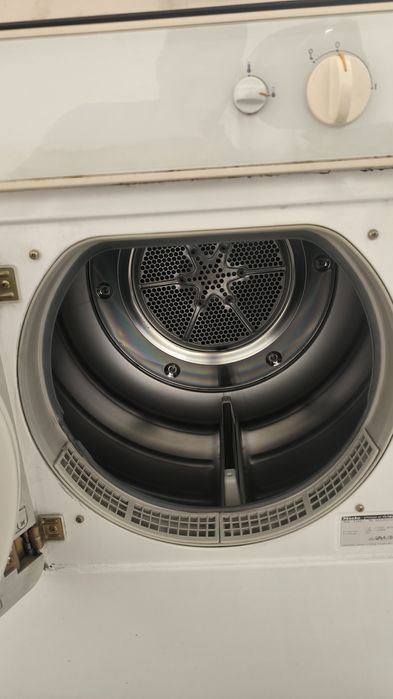 Máquina de Secar Roupa Miele