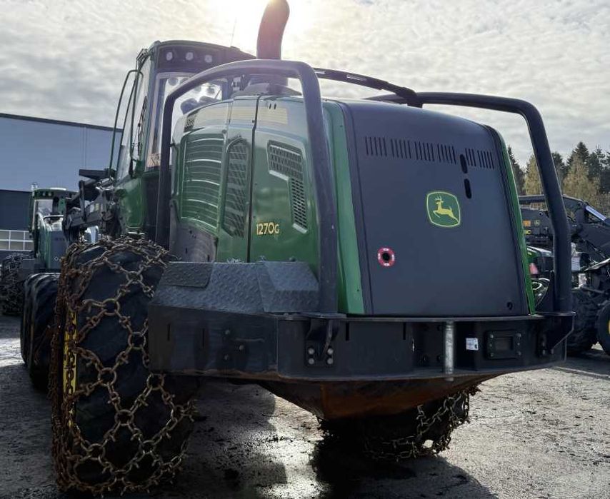 Harvester Maszyna leśna do ścinki drzew DREWNA John Deere 1270G Raty