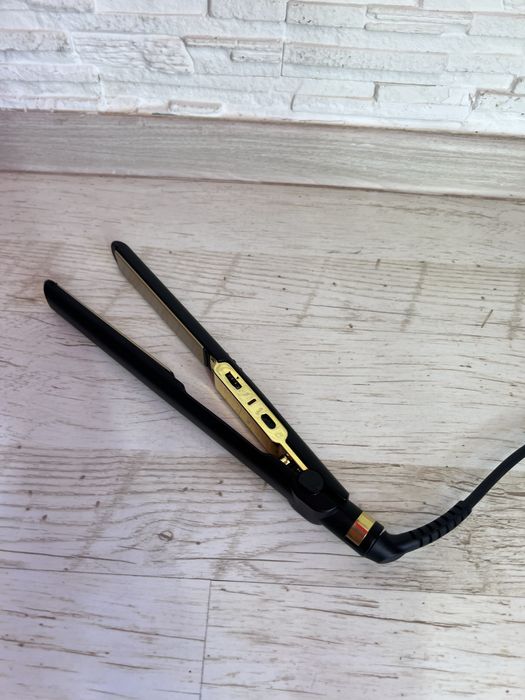 Компактний випрямлювач утюжок для волосся babyliss