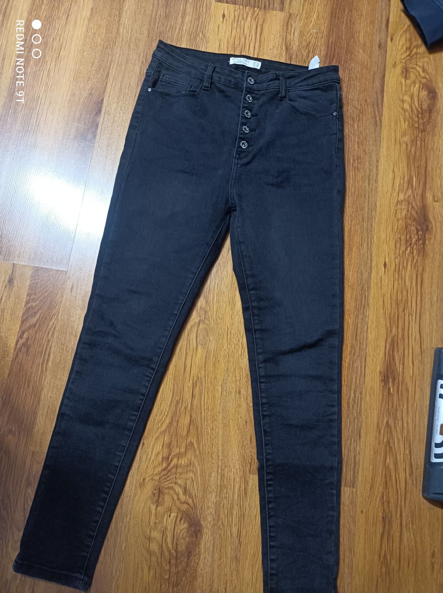 Spodnie jeansy rozmiar  40,42 Nowe