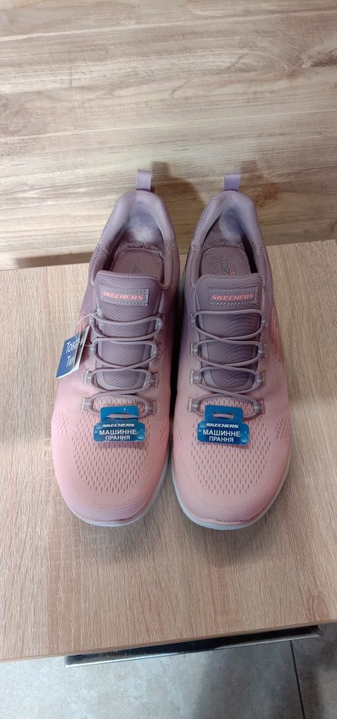 Оригінальні жіночі кросівки Skechers