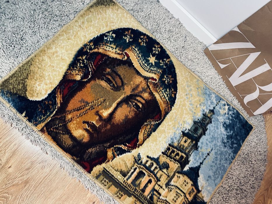 Dywan scienny obraz matka boska czestochowska