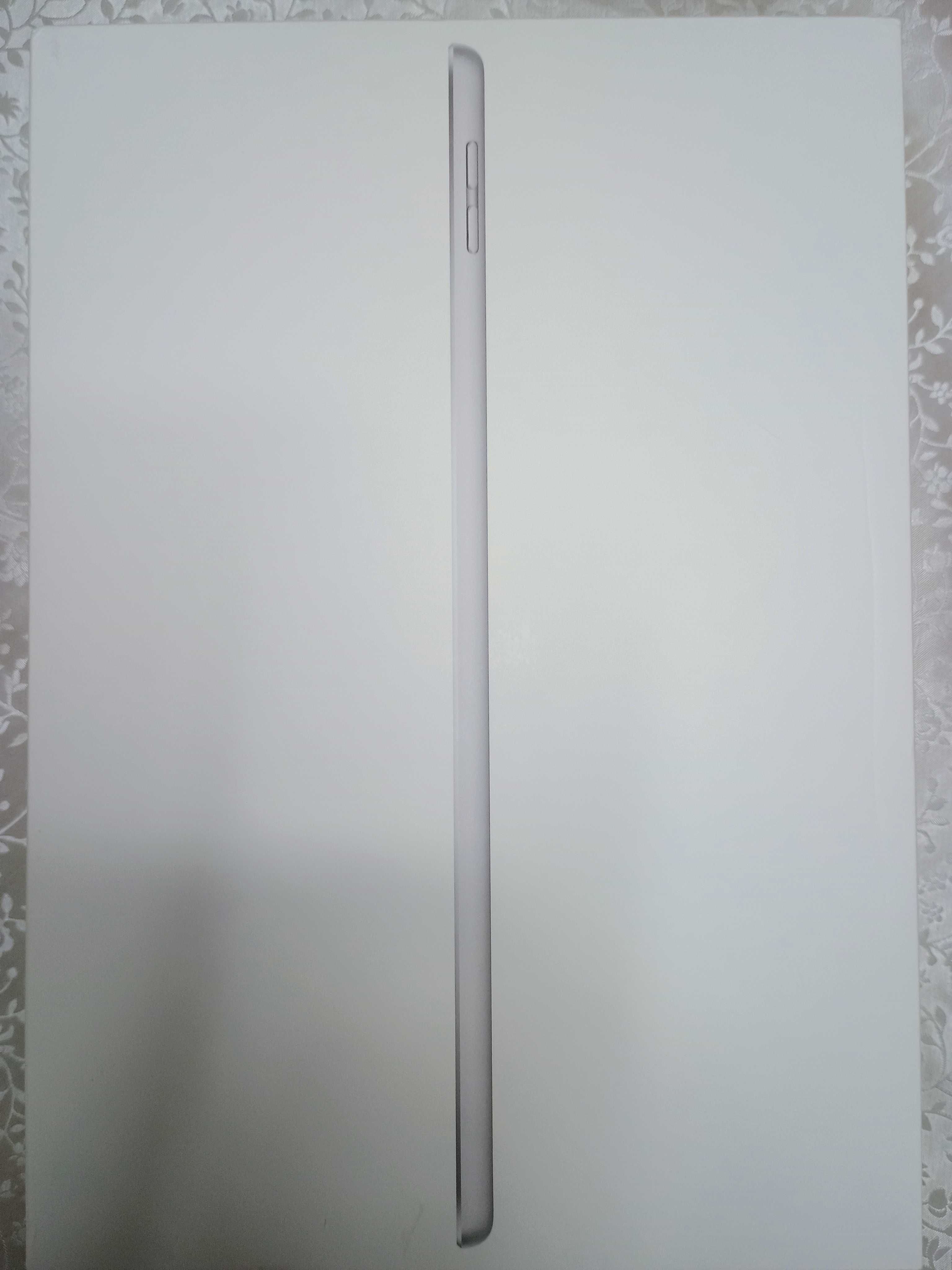 Apple iPad 9-generacji 10,2" 256GB Wi-Fi + Cellular Silver