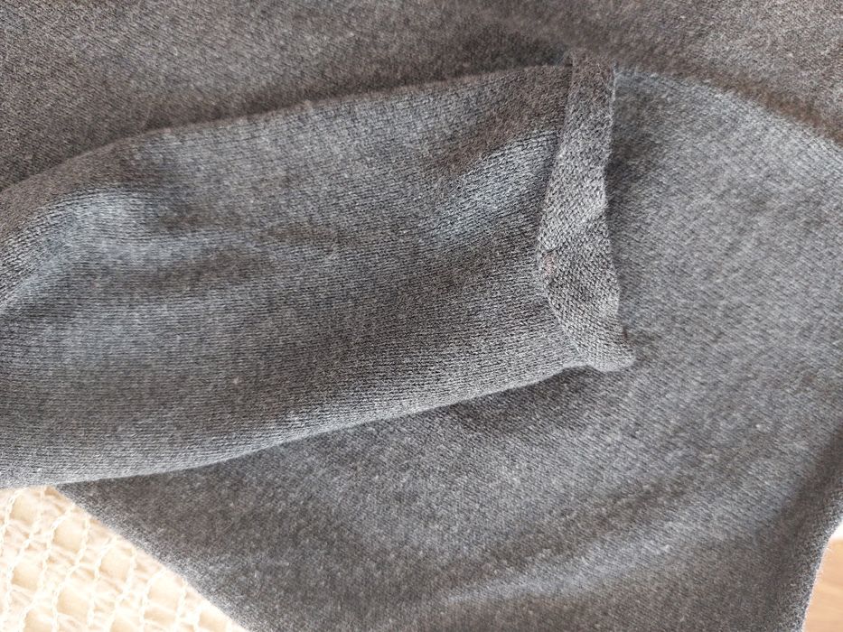 Sweterek Reserved 146 cm ciemnoszary