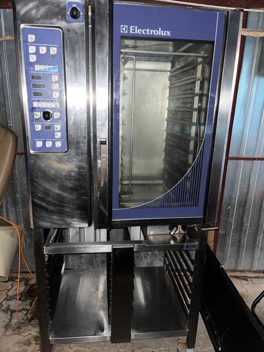 Piec konwekcyjno-parowy ELECTROLUX