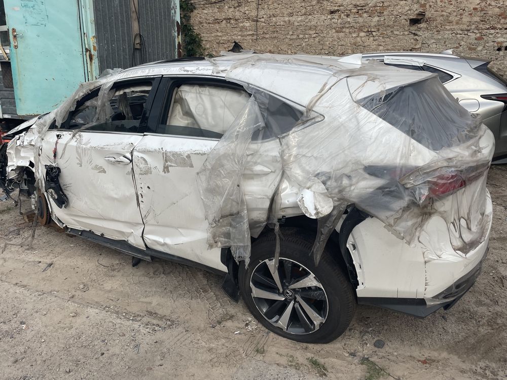 Lexus nx300 после ДТП